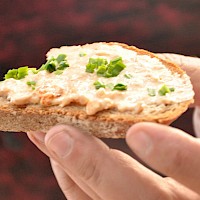 Am Kuchenbuffet gab es auch leckere Brote zur Stärkung.