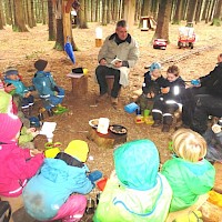 Gemütliche Vorleserunde - trotz Regen!