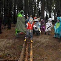 Nur nicht von den Kicherern im nahen Gebüsch ablenken lassen!