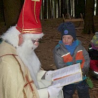 Was steht wohl alles drinnen im goldenen Buch?