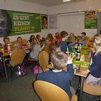 Brotzeit im Grünen Büro.