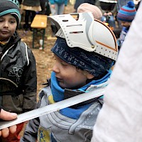 Am Ende werden alle zum Ritter geschlagen.