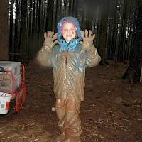 Der Waldkindergarten fängt ja gut an.