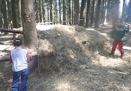 Die neue Strohburg.