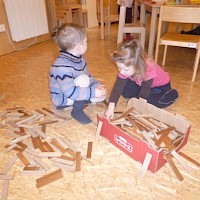 Bauwerke aus Holzstäbchen