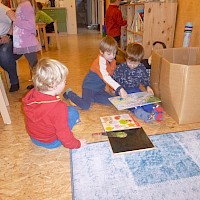 Drinnen Schmökerstunde - draußen stürmt's!