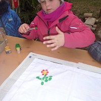 Die Hasen brauchen noch mehr Blumenfutter!